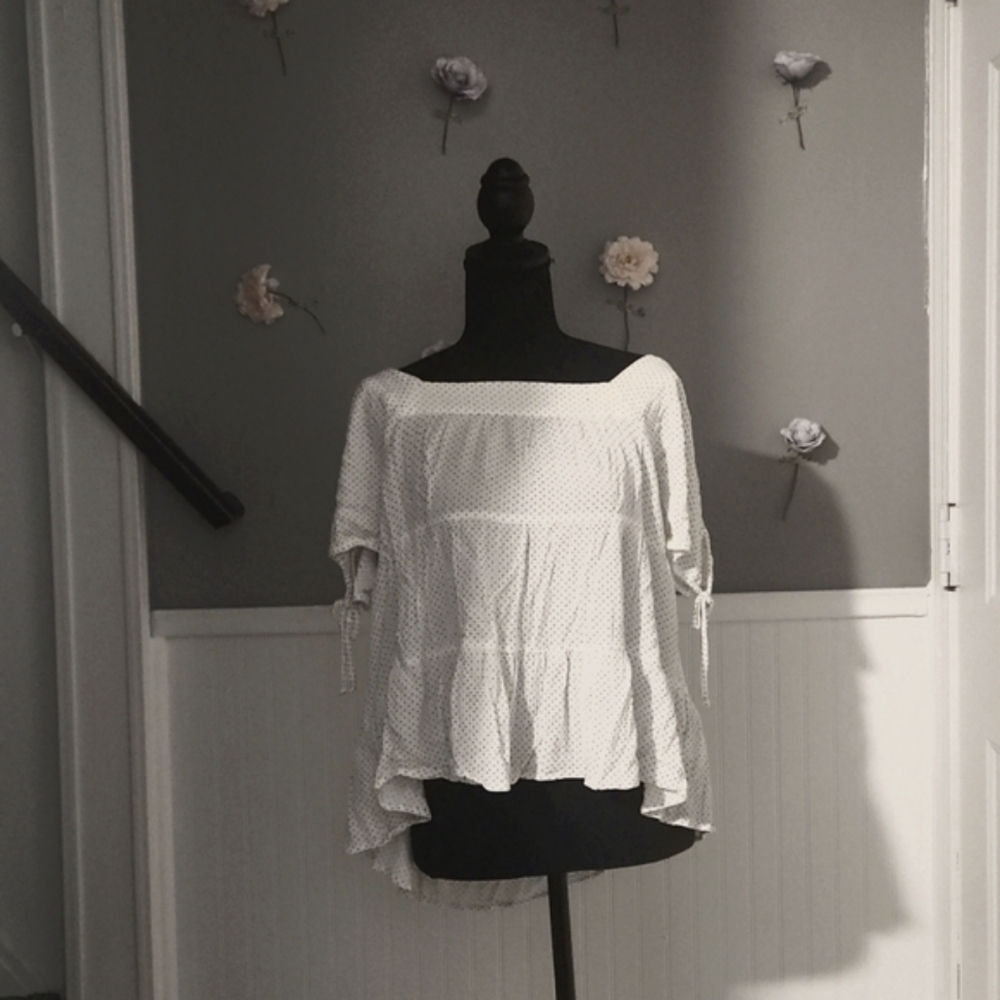 Large Maurice's Cold Shoulder White with Black Polka Dot Top